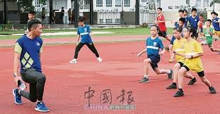 杨毅：同样作为传统组织后卫 基德和保罗谁的水平更高呢？